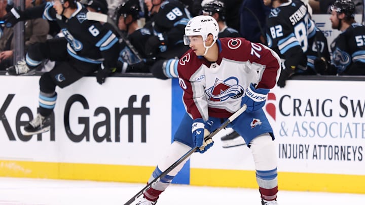 Colorado Avalanche defenseman Sam Malinski (70) 
