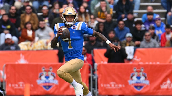 Tony the Tiger Sun Bowl - Pittsburgh v UCLA