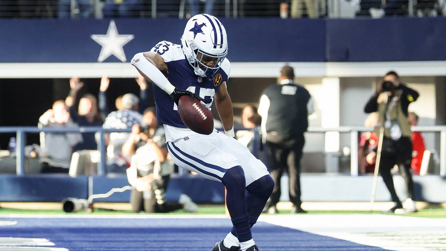 Cowboys and Seahawks Are Ideal Match For Trade After Malik Davis Injury