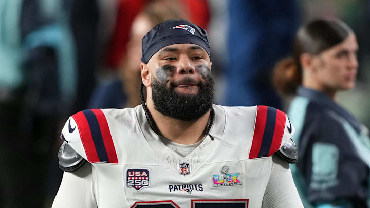 New Kansas City Chiefs defensive tackle Khyiris Tonga New Kansas City Chiefs defensive tackle Khyiris Tonga