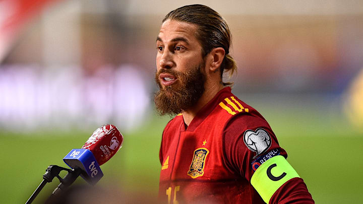 Sergio Ramos jugó 180 partidos con la selección de España, de la cual se retiró recientemente