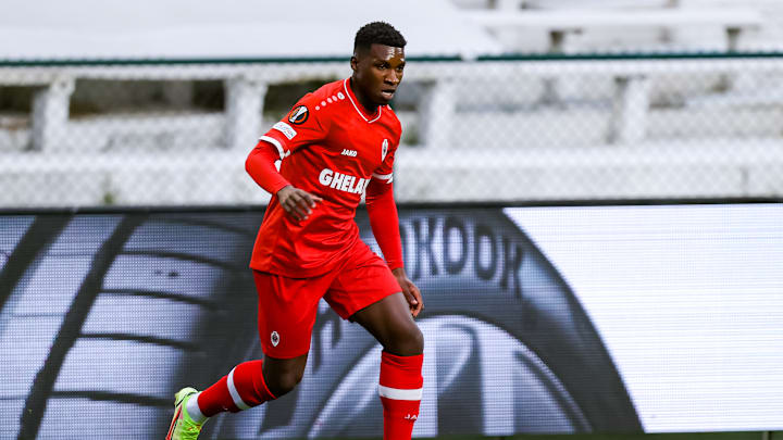 Aurélio Buta (hier noch im Trikot von Ex-Klub Royal Antwerpen)