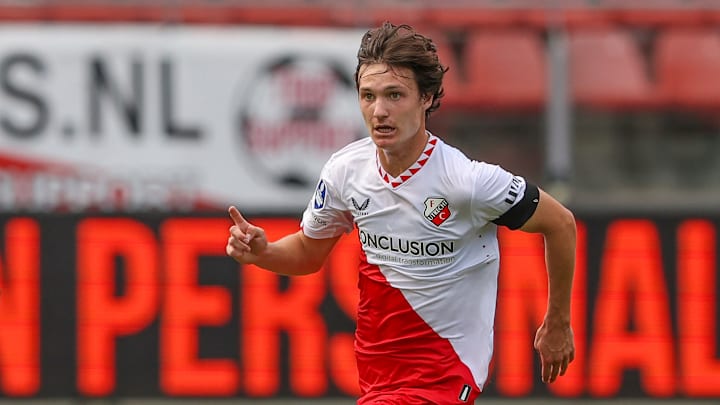 Paxten Aaronson soll die Nachfolge von Mario Götze antreten.