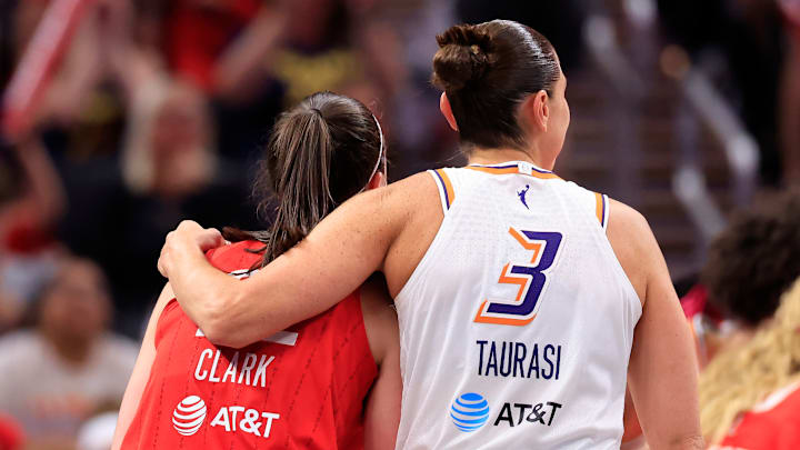 Phoenix Mercury v Indiana Fever