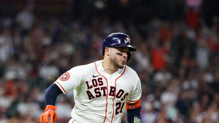Sep 19, 2026; Houston, Texas, USA;  Houston Astros catcher Yainer Diaz (21) hits an RBI double against the Atlanta Braves in the eighth inning at Daikin Park.  Mandatory Credit: Thomas Shea-Imagn Images