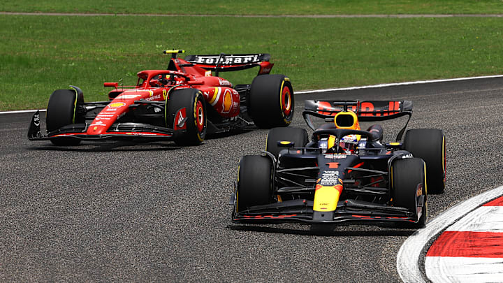 Max Verstappen, Red Bull, Carlos Sainz Jr., Ferrari, Formula 1