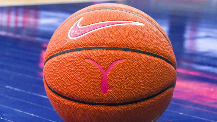 Freshman sensation Uche Izoje notched another double-double to lead Syracuse women's basketball to an ACC Tournament triumph.