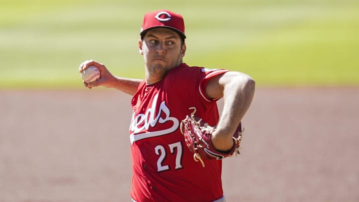 Cincinnati Reds starting pitcher Trevor Bauer (27) pitches against the Atlanta Braves during the first inning at Truist Park in 2020.