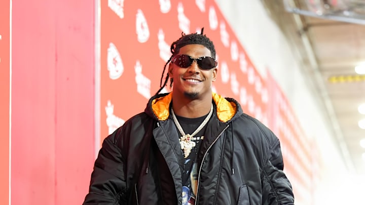 Sep 15, 2024; Kansas City, Missouri, USA; Kansas City Chiefs running back Isiah Pacheco (10) arrives prior to a game against the Cincinnati Bengals at GEHA Field at Arrowhead Stadium. Mandatory Credit: Jay Biggerstaff-Imagn Images Sep 15, 2024; Kansas City, Missouri, USA; Kansas City Chiefs running back Isiah Pacheco (10) arrives prior to a game against the Cincinnati Bengals at GEHA Field at Arrowhead Stadium. Mandatory Credit: Jay Biggerstaff-Imagn Images