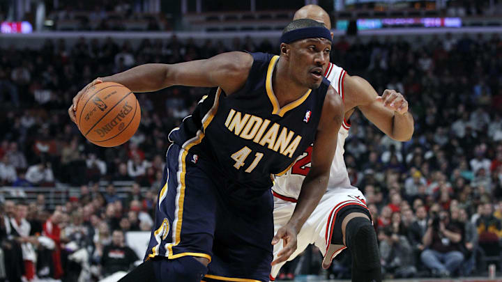 Dec 13, 2010; Chicago, IL, USA; Indiana Pacers small forward James Posey (41) dribbles the ball against the Chicago Bulls during the first half at the United Center. Mandatory Credit: Mike DiNovo-Imagn Images Dec 13, 2010; Chicago, IL, USA; Indiana Pacers small forward James Posey (41) dribbles the ball against the Chicago Bulls during the first half at the United Center. Mandatory Credit: Mike DiNovo-Imagn Images