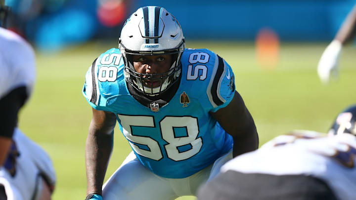 South Carolina football has offered Thomas Davis, Jr., the son of Carolina Panthers legend Thomas Davis