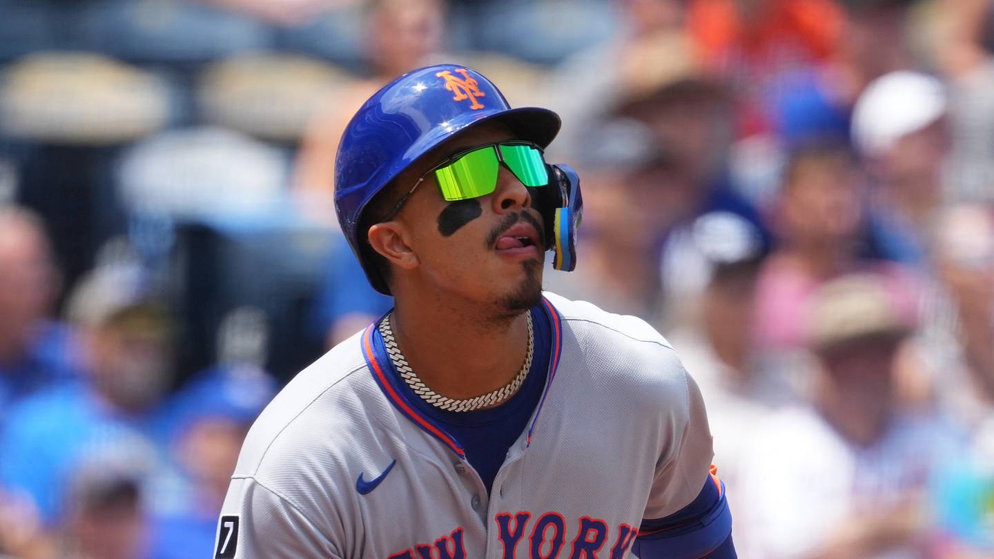 Fernando Tatis Jr. celebrating walk-off hit