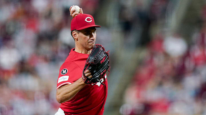 May 14, 2025; Cincinnati, Ohio, USA; Cincinnati Reds pitcher Brent Suter (31) throws a pitch in the ninth inning of the MLB interleague game between the Cincinnati Reds and Chicago White Sox. Mandatory Credit: Frank Bowen IV-Imagn Images May 14, 2025; Cincinnati, Ohio, USA; Cincinnati Reds pitcher Brent Suter (31) throws a pitch in the ninth inning of the MLB interleague game between the Cincinnati Reds and Chicago White Sox. Mandatory Credit: Frank Bowen IV-Imagn Images
