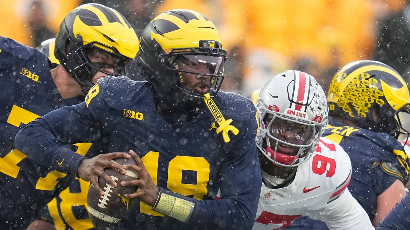 Former NFL safety brings Ohio State fans joy with bold claim about Bryce Underwood