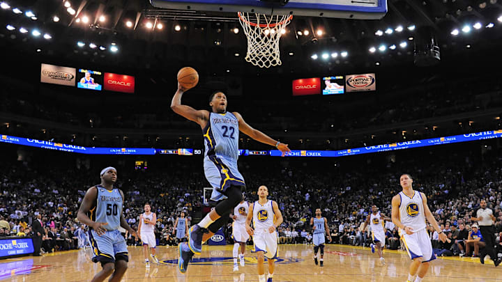 Memphis Grizzlies forward Rudy Gay (22) dunks the ball against the Golden State Warriors at Oracle Arena. 