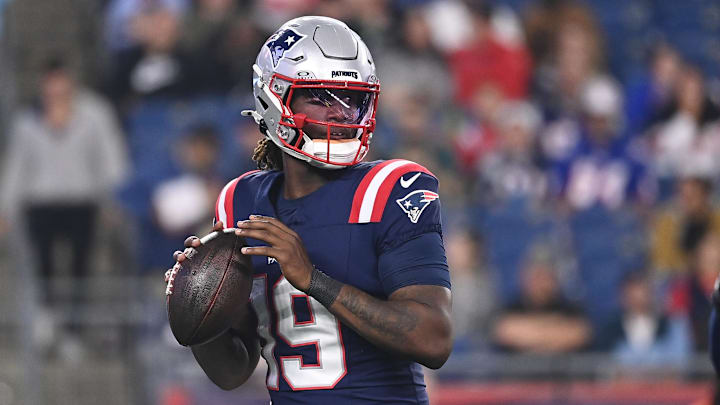 Aug 15, 2024; Foxborough, MA, USA; New England Patriots quarterback Joe Milton III (19) looks to pass during the second half against the Philadelphia Eagles at Gillette Stadium.