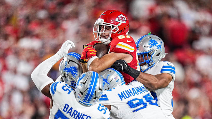 Kansas City Chiefs tight end Travis Kelce (87) makes a catch for a first down against Detroit Lions during the first half at Arrowhead Stadium in Kansas City, Missouri on Sunday, Oct. 12, 2025.