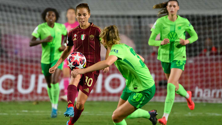 Im Hinspiel musste sich Wolfsburg knapp gegen Rom mit Kapitänin Giugliano geschlagen geben