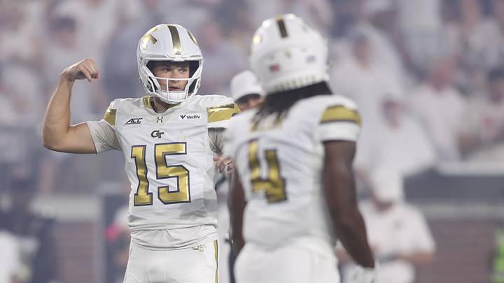 Sep 3, 2026; Atlanta, Georgia, USA; Georgia Tech Yellow Jackets quarterback Alberto Mendoza (15) prepares to play against the Colorado Buffaloes in the first half Bobby Dodd Stadium at Hyundai Field. Mandatory Credit: Brett Davis-Imagn Images Sep 3, 2026; Atlanta, Georgia, USA; Georgia Tech Yellow Jackets quarterback Alberto Mendoza (15) prepares to play against the Colorado Buffaloes in the first half Bobby Dodd Stadium at Hyundai Field. Mandatory Credit: Brett Davis-Imagn Images