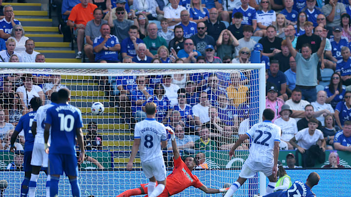 Jannik Vestergaard scoring Leicester's equaliser