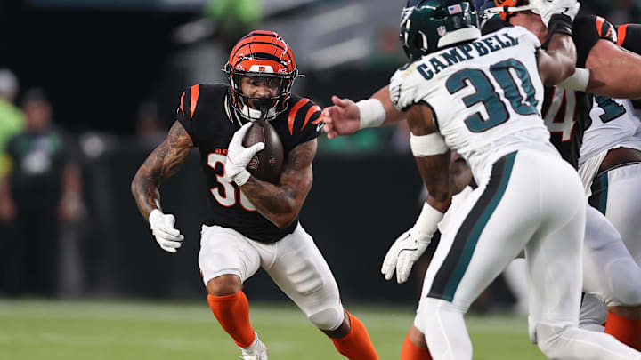 Aug 7, 2025; Philadelphia, Pennsylvania, USA; Cincinnati Bengals running back Chase Brown (30) runs with the ball against the Philadelphia Eagles during the first quarter at Lincoln Financial Field. Mandatory Credit: Bill Streicher-Imagn Images