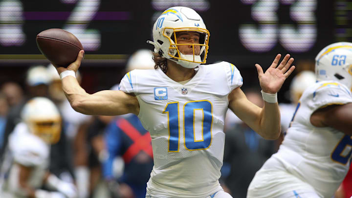 Nov 6, 2022; Atlanta, Georgia, USA; Los Angeles Chargers quarterback Justin Herbert (10) throws a