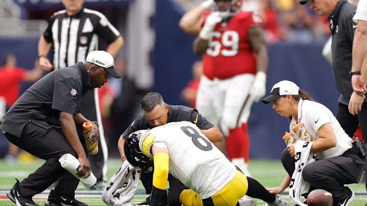 Pittsburgh Steelers v Houston Texans