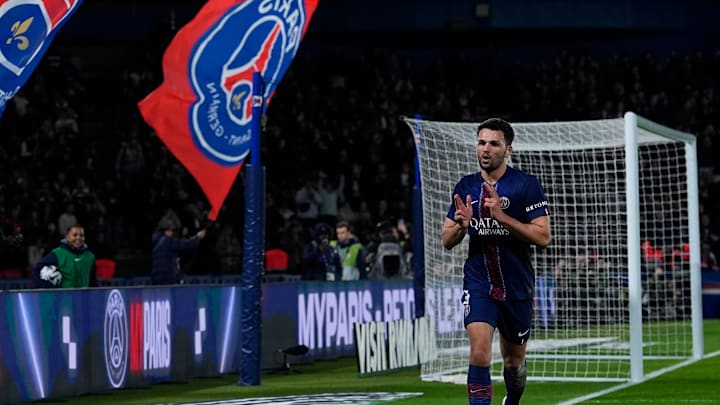 Paris Saint-Germain FC v FC Metz - Ligue 1 McDonald's