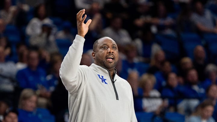 Kentucky Wildcats Associate Head Coach Alvin Brooks III calls out to the team during the Kentucky Blue-White preseason event on Friday, Oct. 18, 2024 at the Memorial Coliseum.