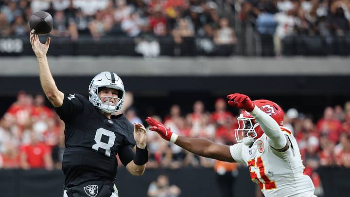 Kansas City Chiefs v Las Vegas Raiders