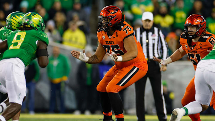 Oregon State v Oregon Raiders