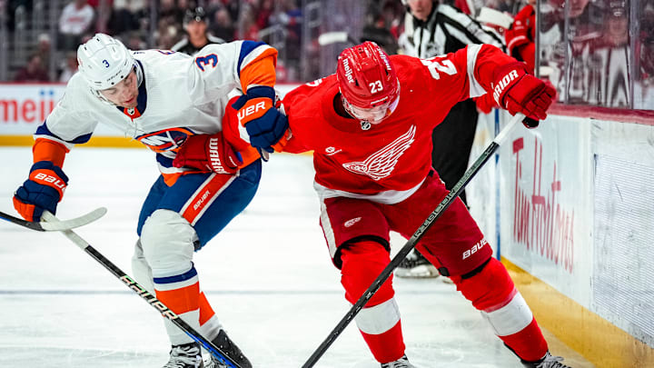 New York Islanders v Detroit Red Wings