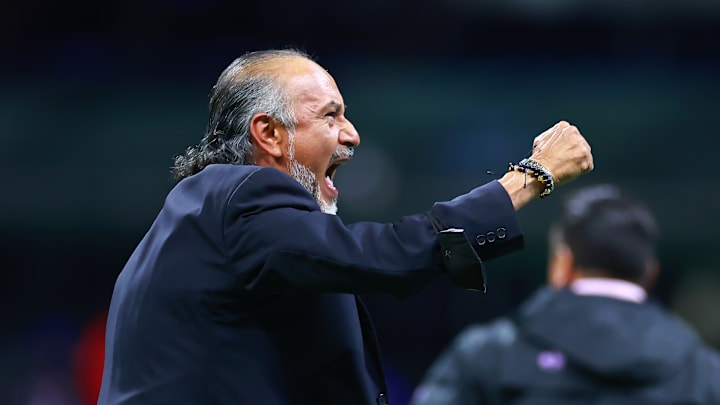 Cruz Azul v Leon - Playoff Torneo Apertura 2022 Liga MX