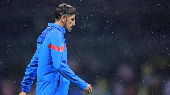 Veljko Paunovic no ha podido encontrar a su once ideal con Chivas en el Apertura 2023