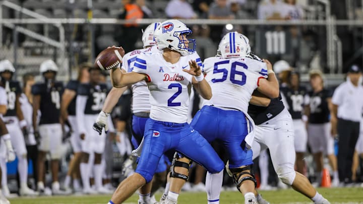 Oct 5, 2022; Orlando, Florida, USA; Southern Methodist Mustangs quarterback Preston Stone (2) during the second half against the UCF Knights at FBC Mortgage Stadium. Mandatory Credit: Mike Watters-Imagn Images Oct 5, 2022; Orlando, Florida, USA; Southern Methodist Mustangs quarterback Preston Stone (2) during the second half against the UCF Knights at FBC Mortgage Stadium. Mandatory Credit: Mike Watters-Imagn Images