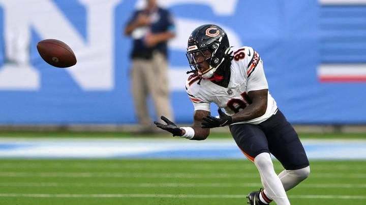Chicago Bears wide receiver Zavion Thomas (81) makes a catch against the Tennessee Titans during the second quarter at Nissan Stadium.  Mandatory Credit: Steve Roberts-Imagn Images