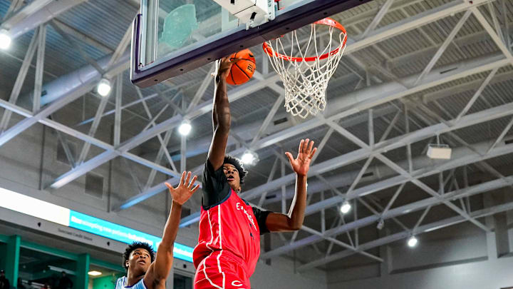 Columbus Explorers guard Jaxon Richardson (5) goes up for a lay up during the first quarter of the City of Palms Classic semifinal game against the IMG Academy Ascenders at Suncoast Credit Union Arena in Fort Myers, Fla., on Saturday, Dec. 21, 2024.