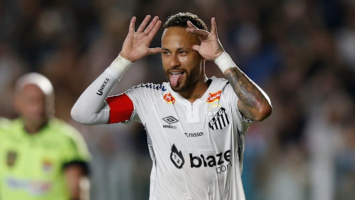 Com Neymar, o Santos busca se consolidar rumo às quartas de final do Paulistão. Com Neymar, o Santos busca se consolidar rumo às quartas de final do Paulistão.