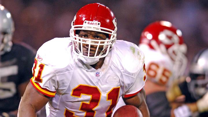 Sep 18, 2005; Oakland, CA, USA: Kansas City Chiefs running back Priest Holmes during 23-17 victory over the Oakland Raiders in ESPN Sunday Night Football game at McAfee Coliseum. Mandatory Credit: Kirby Lee/Image of Sport-Imagn Images