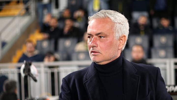 Fenerbahce SK v Olympique Lyonnais - UEFA Europa League 2024/25 League Phase MD7