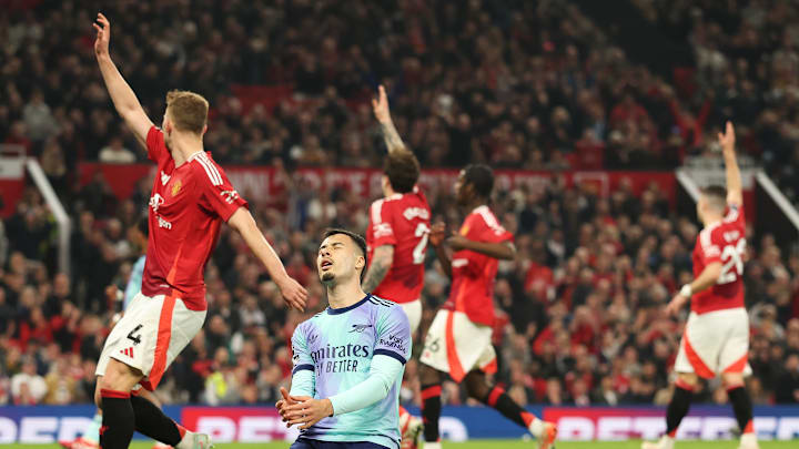 Manchester United FC v Arsenal FC - Premier League