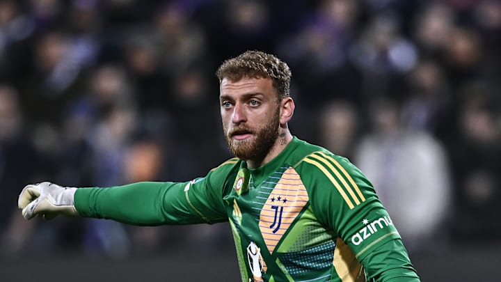 Michele Di Gregorio was hindered by Juve's poor defence against Fiorentina