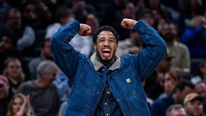 Jan 14, 2026; Indianapolis, Indiana, USA; Indiana Pacers guard Tyrese Haliburton (0) reacts to a dunk in the second half against the Toronto Raptors at Gainbridge Fieldhouse. Mandatory Credit: Trevor Ruszkowski-Imagn Images Jan 14, 2026; Indianapolis, Indiana, USA; Indiana Pacers guard Tyrese Haliburton (0) reacts to a dunk in the second half against the Toronto Raptors at Gainbridge Fieldhouse. Mandatory Credit: Trevor Ruszkowski-Imagn Images