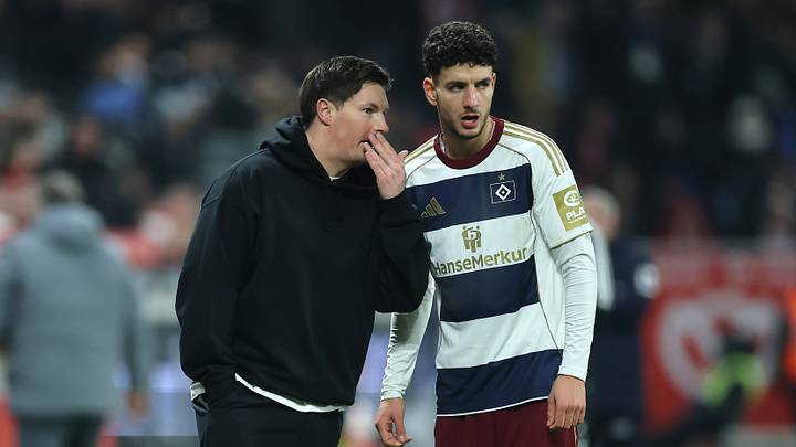 HSV-Trainer Merlin Polzin mit Verkaufskandidat Daniel Elfadli