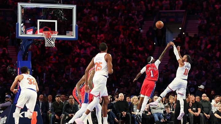 Oct 30, 2026; Philadelphia, Pennsylvania, USA; New York Knicks guard Jalen Brunson (11) shoots past Philadelphia 76ers guard Kentavious Caldwell-Pope (1) during the third quarter at Xfinity Mobile Arena. Mandatory Credit: Bill Streicher-Imagn Images Oct 30, 2026; Philadelphia, Pennsylvania, USA; New York Knicks guard Jalen Brunson (11) shoots past Philadelphia 76ers guard Kentavious Caldwell-Pope (1) during the third quarter at Xfinity Mobile Arena. Mandatory Credit: Bill Streicher-Imagn Images