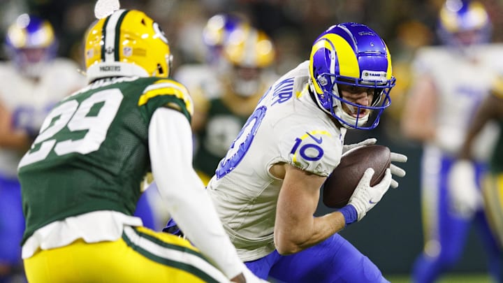 Los Angeles Rams wide receiver Cooper Kupp catches a pass against the Green Bay Packers in 2021.