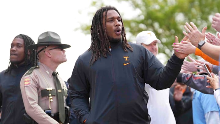 Tennessee defensive lineman Bryson Eason (20) at the Vol Walk before the Orange & White spring game, Saturday, April 12, 2025. Tennessee defensive lineman Bryson Eason (20) at the Vol Walk before the Orange & White spring game, Saturday, April 12, 2025.