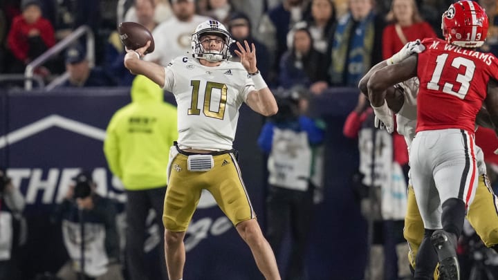 Nov 25, 2023; Atlanta, Georgia, USA; Georgia Tech Yellow Jackets quarterback Haynes King (10) throws a pass against the Georgia Bulldogs during the first quarter at Hyundai Field. Mandatory Credit: Dale Zanine-USA TODAY Sports Nov 25, 2023; Atlanta, Georgia, USA; Georgia Tech Yellow Jackets quarterback Haynes King (10) throws a pass against the Georgia Bulldogs during the first quarter at Hyundai Field. Mandatory Credit: Dale Zanine-USA TODAY Sports