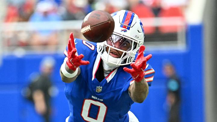 Oct 4, 2026; Orchard Park, New York, USA; Buffalo Bills wide receiver Keon Coleman (0) makes a diving catch during the fourth quarter against the New England Patriots Oct 4, 2026; Orchard Park, New York, USA; Buffalo Bills wide receiver Keon Coleman (0) makes a diving catch during the fourth quarter against the New England Patriots