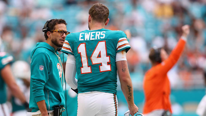 Miami Dolphins HC Mike McDaniel, QB Quinn Ewers